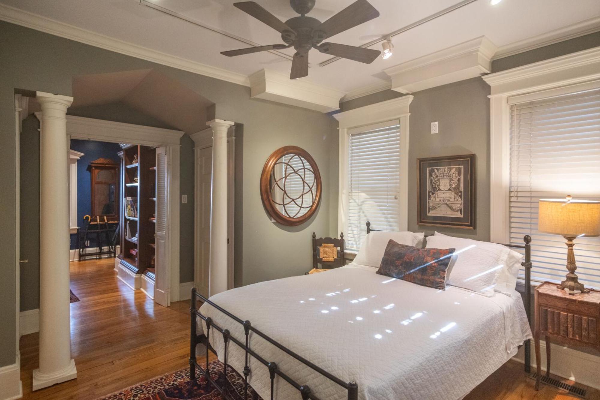 Southern Elegance In Heart Of Memphis Exterior photo